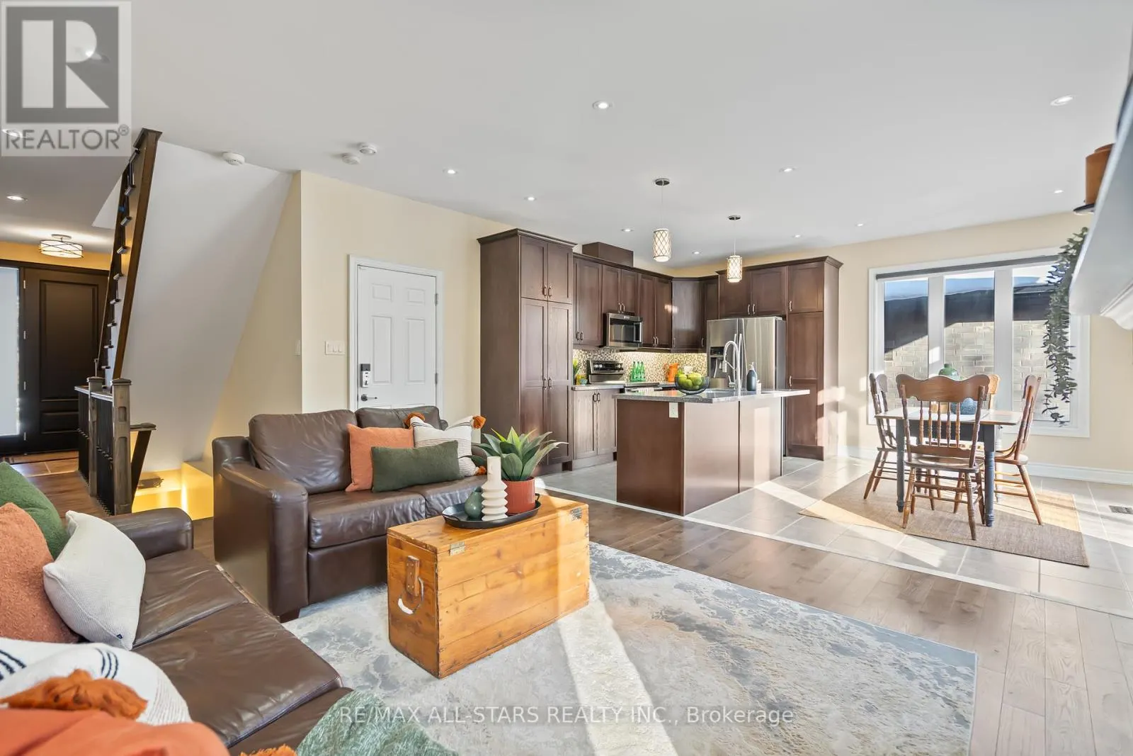 7 OS JAMES HUNT COURT