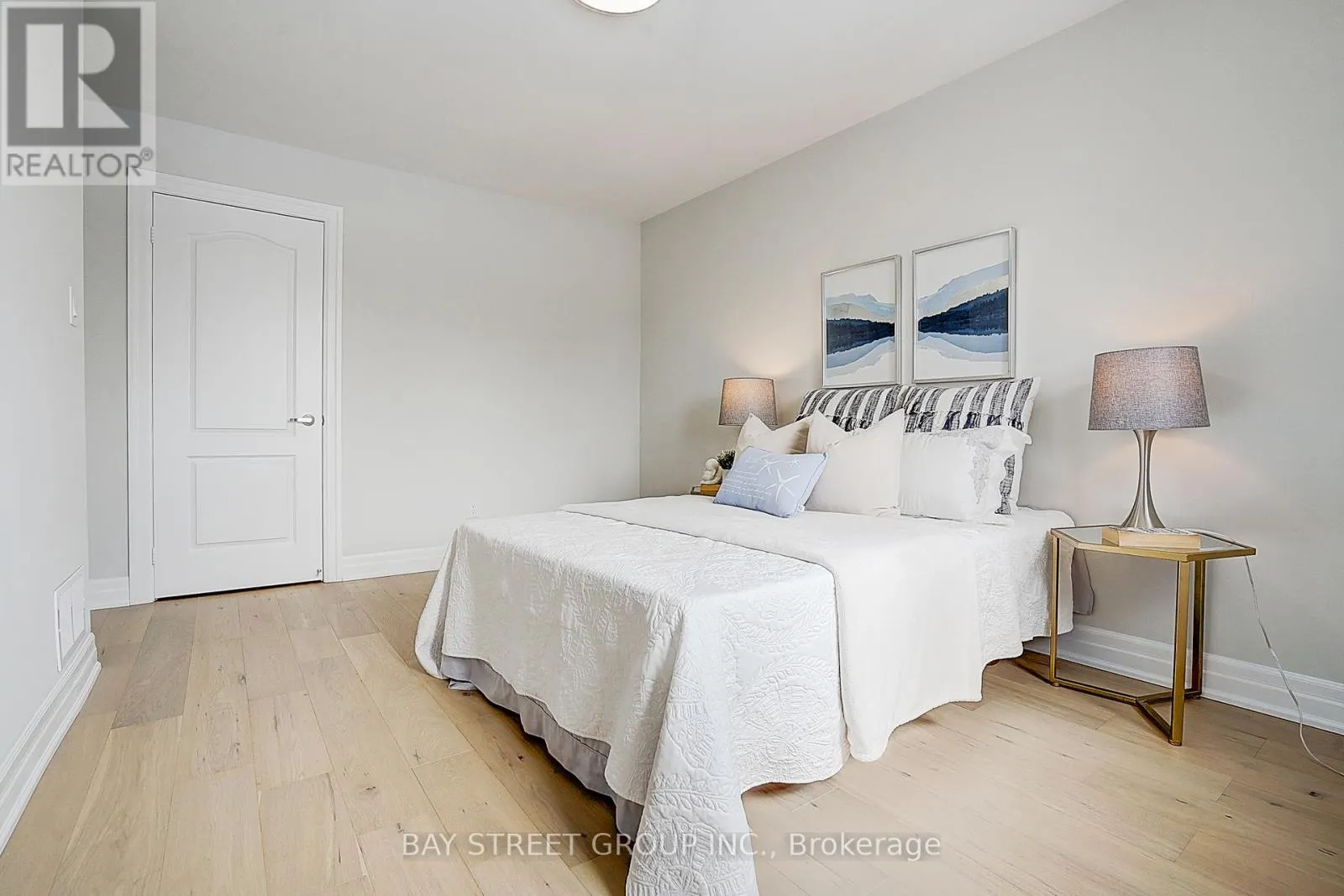100 DOVETAIL DRIVE