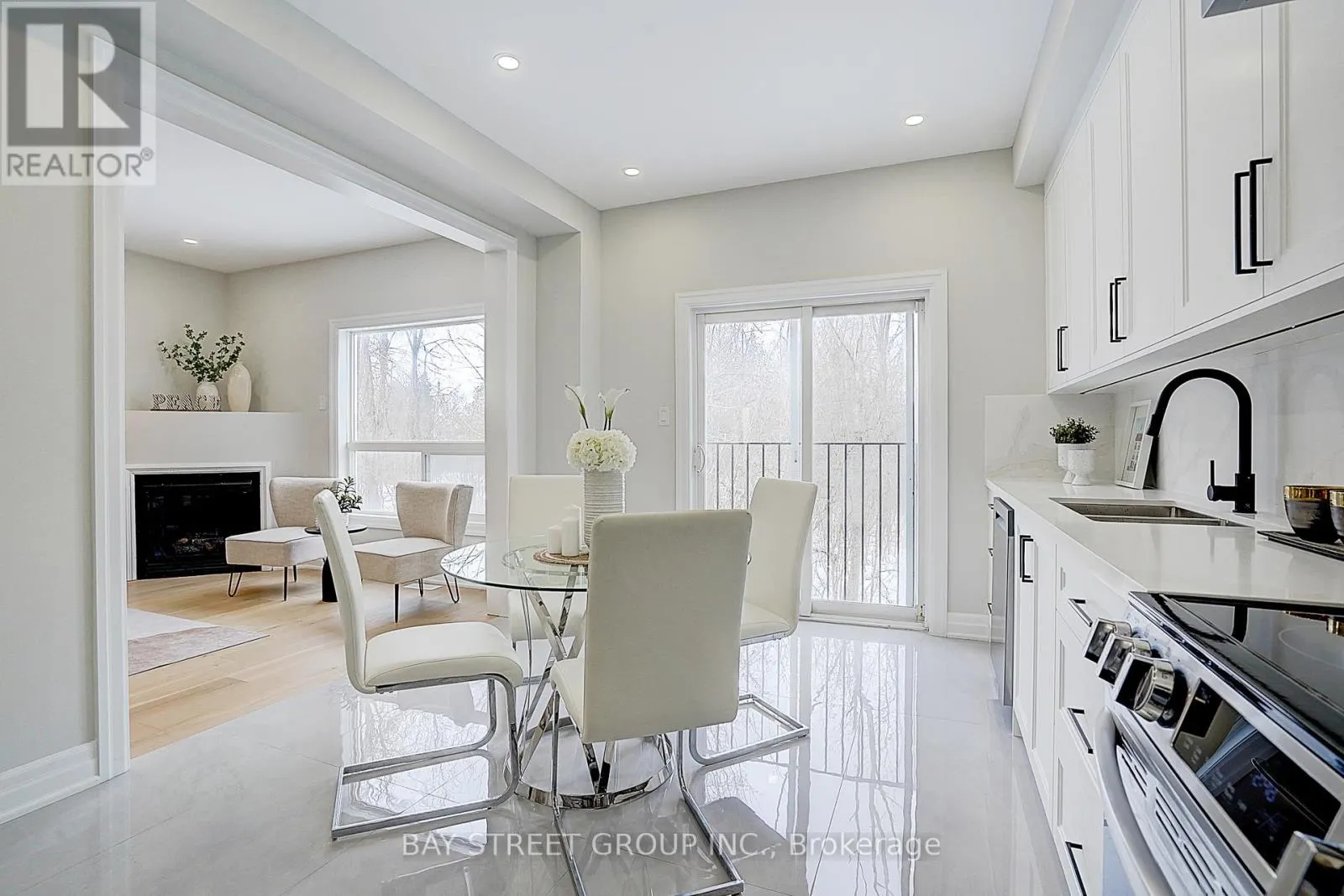 100 DOVETAIL DRIVE