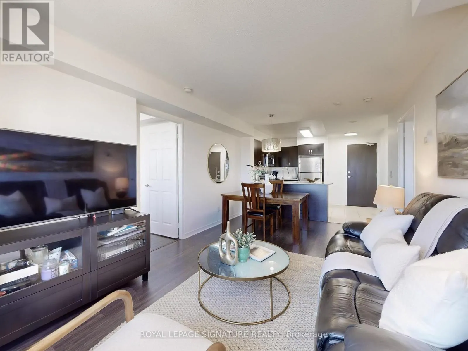 802 - 73 KING WILLIAM CRESCENT
