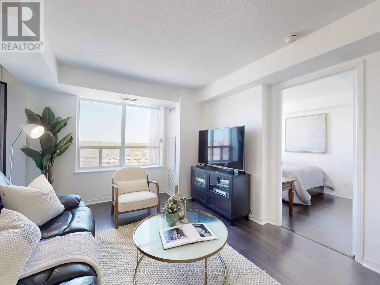 802 - 73 KING WILLIAM CRESCENT