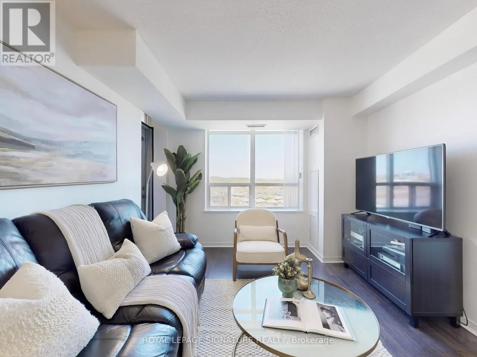 802 - 73 KING WILLIAM CRESCENT