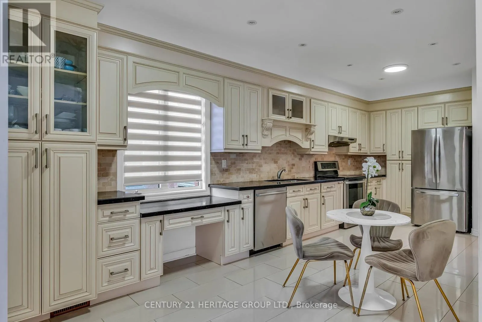 224 SUMMERIDGE DRIVE