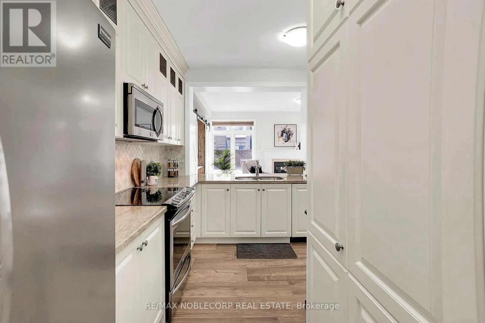 54 WELLS ORCHARD CRESCENT