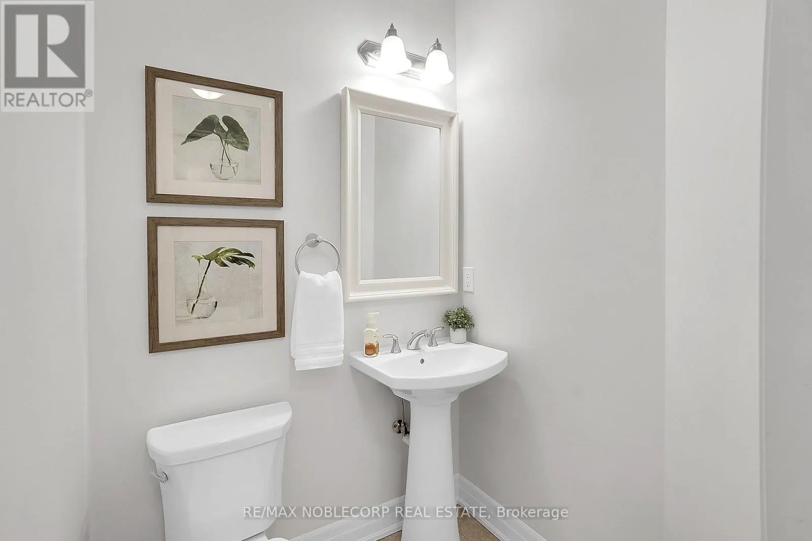 54 WELLS ORCHARD CRESCENT