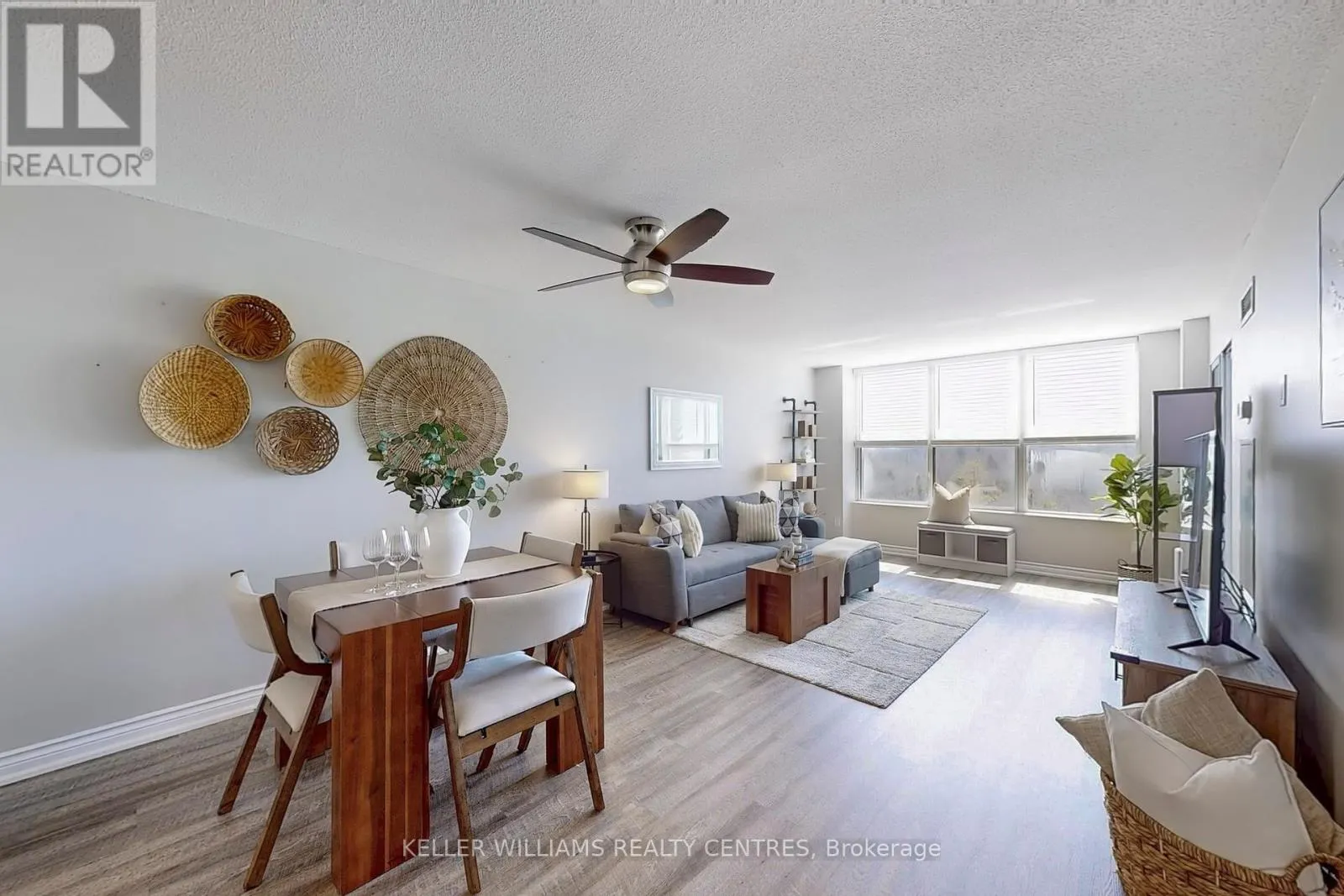 1003 - 250 DAVIS DRIVE
