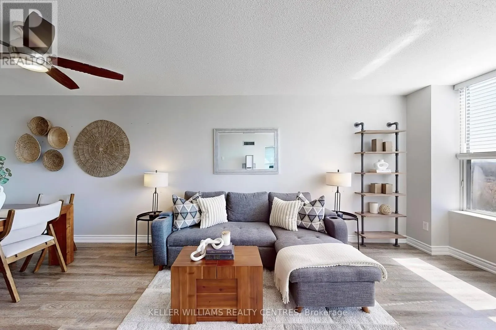 1003 - 250 DAVIS DRIVE