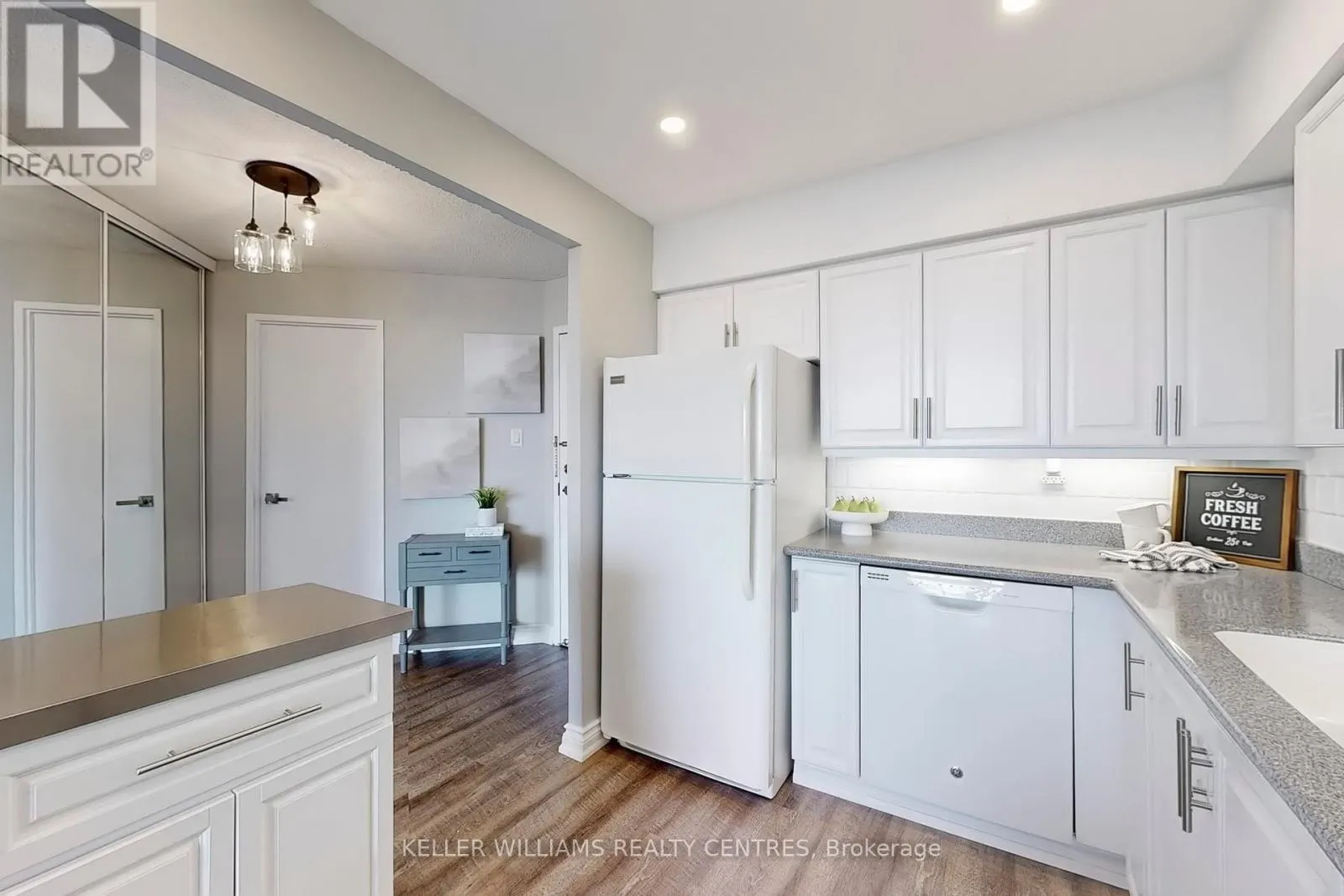 1003 - 250 DAVIS DRIVE