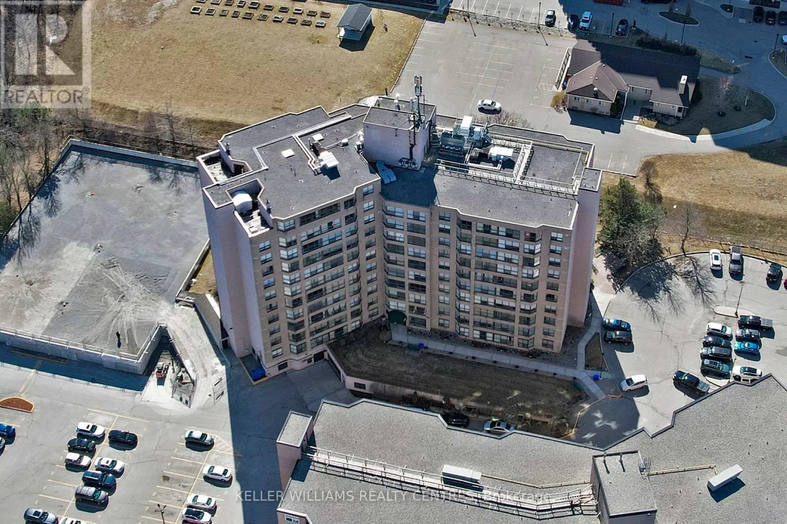 1003 - 250 DAVIS DRIVE
