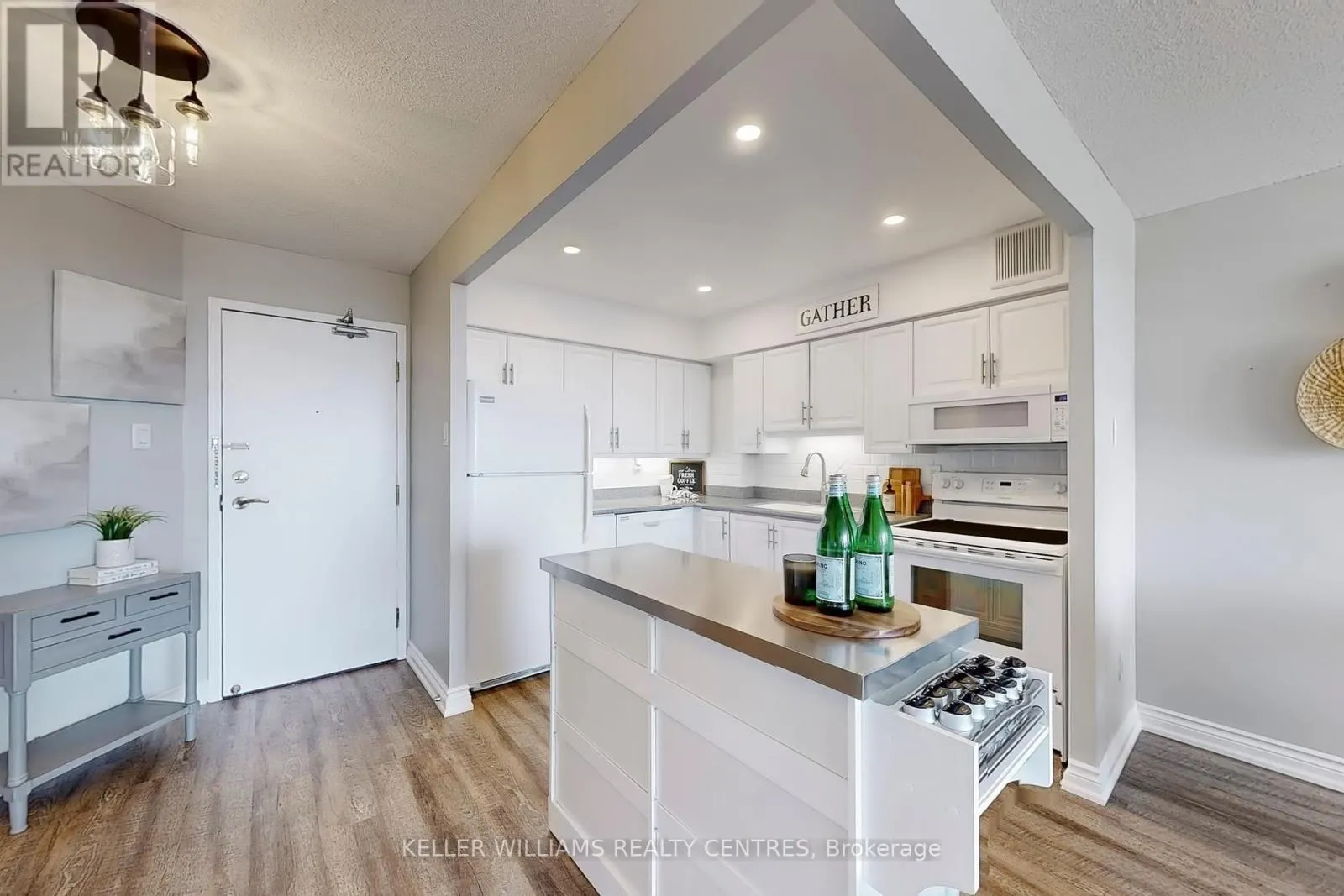 1003 - 250 DAVIS DRIVE