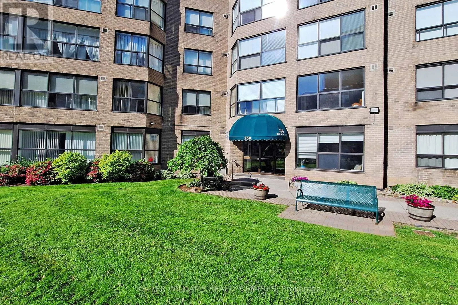 1003 - 250 DAVIS DRIVE
