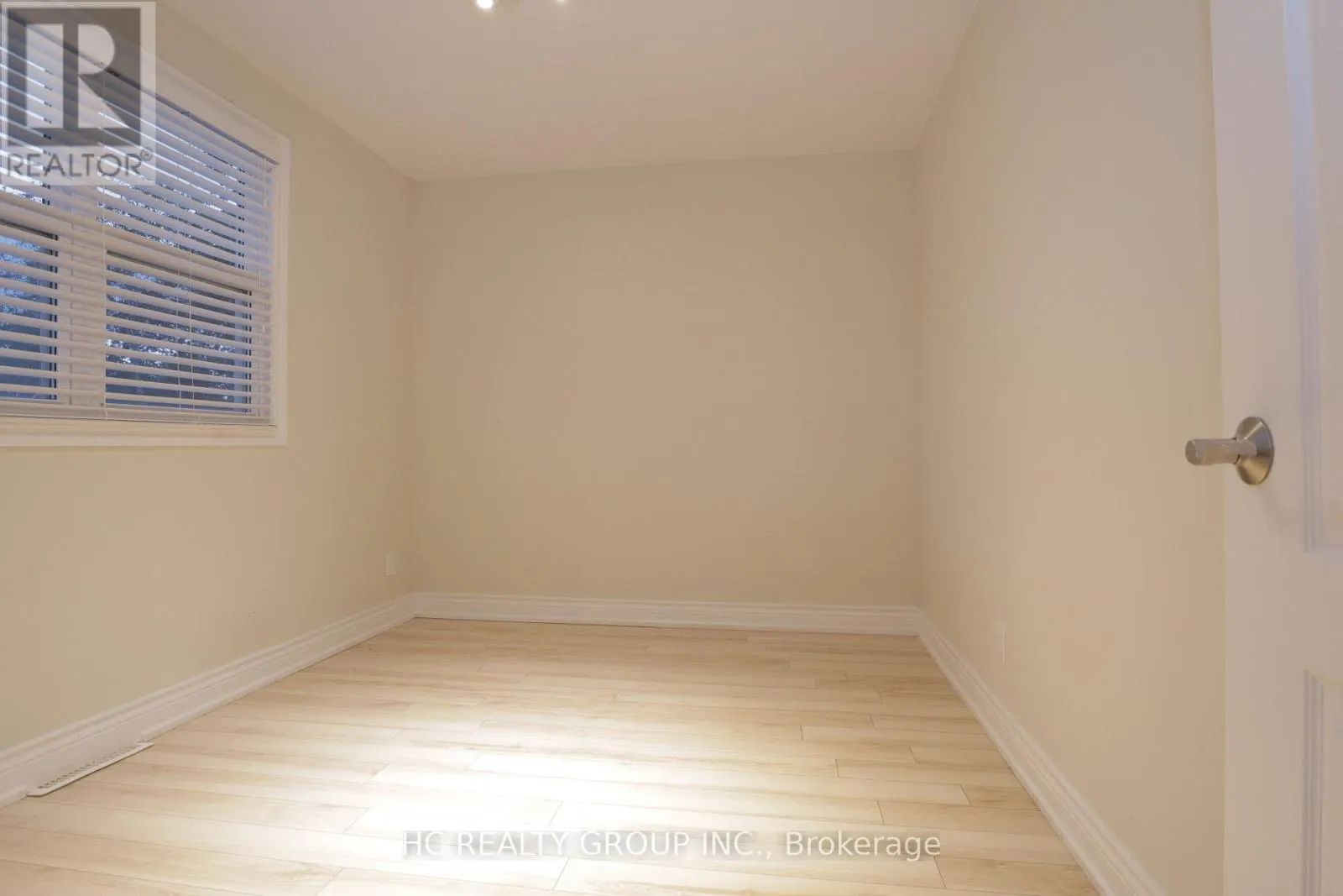 UPPER - 94 PROSPECT STREET