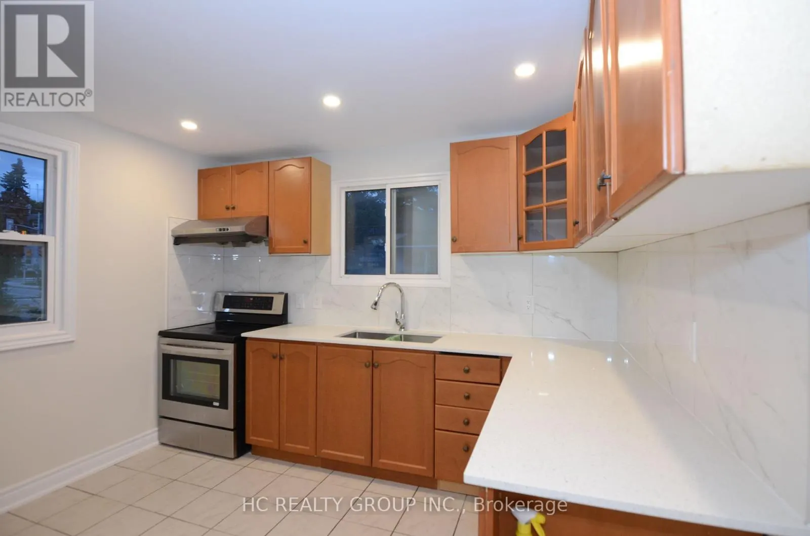 UPPER - 94 PROSPECT STREET