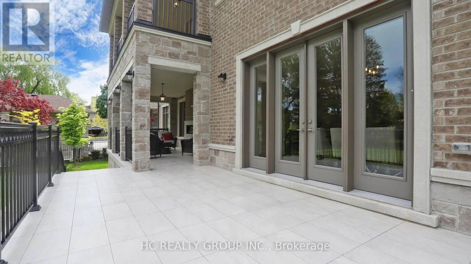 18 DENHAM DRIVE