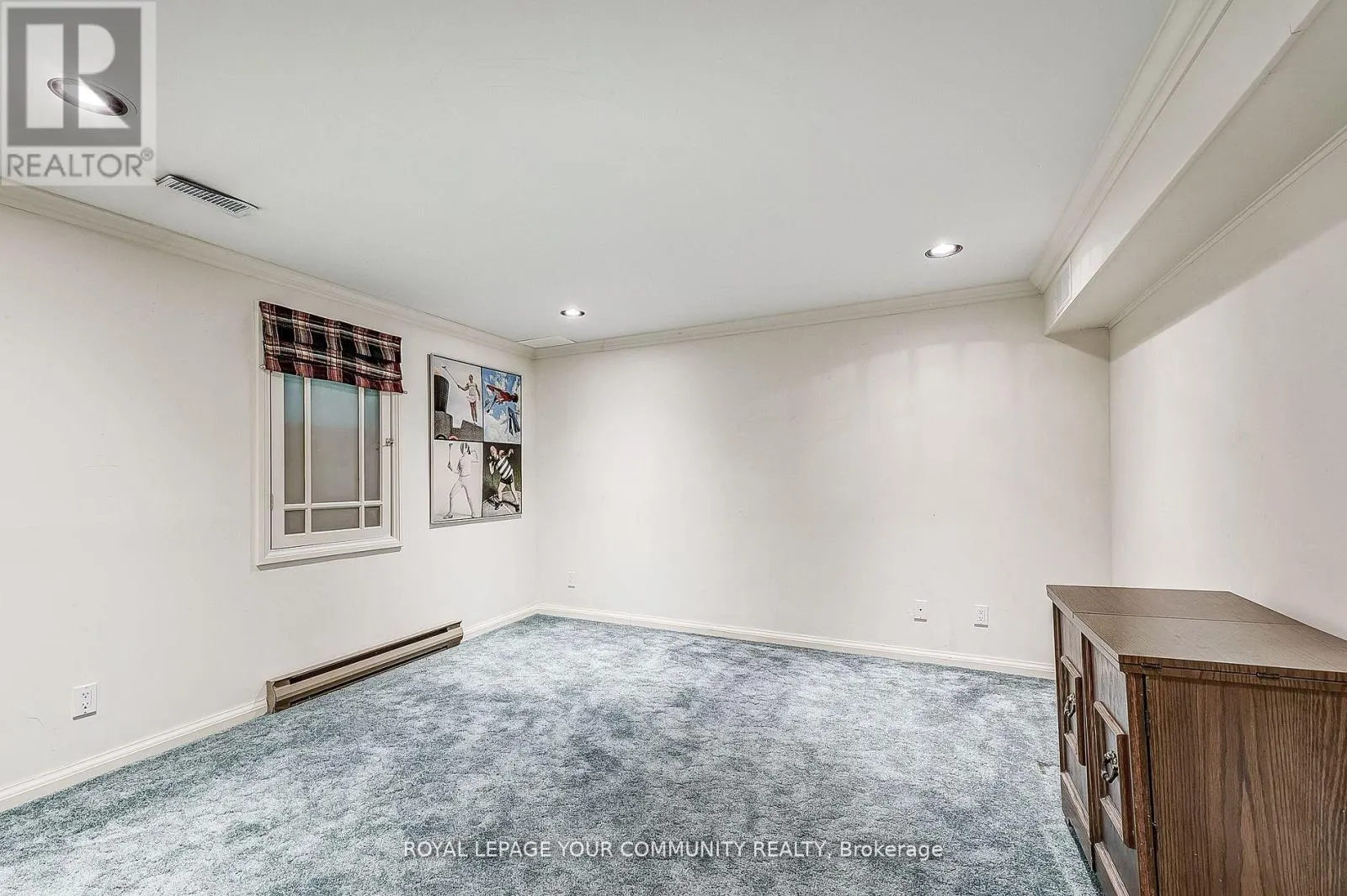 25 ALCAINE COURT