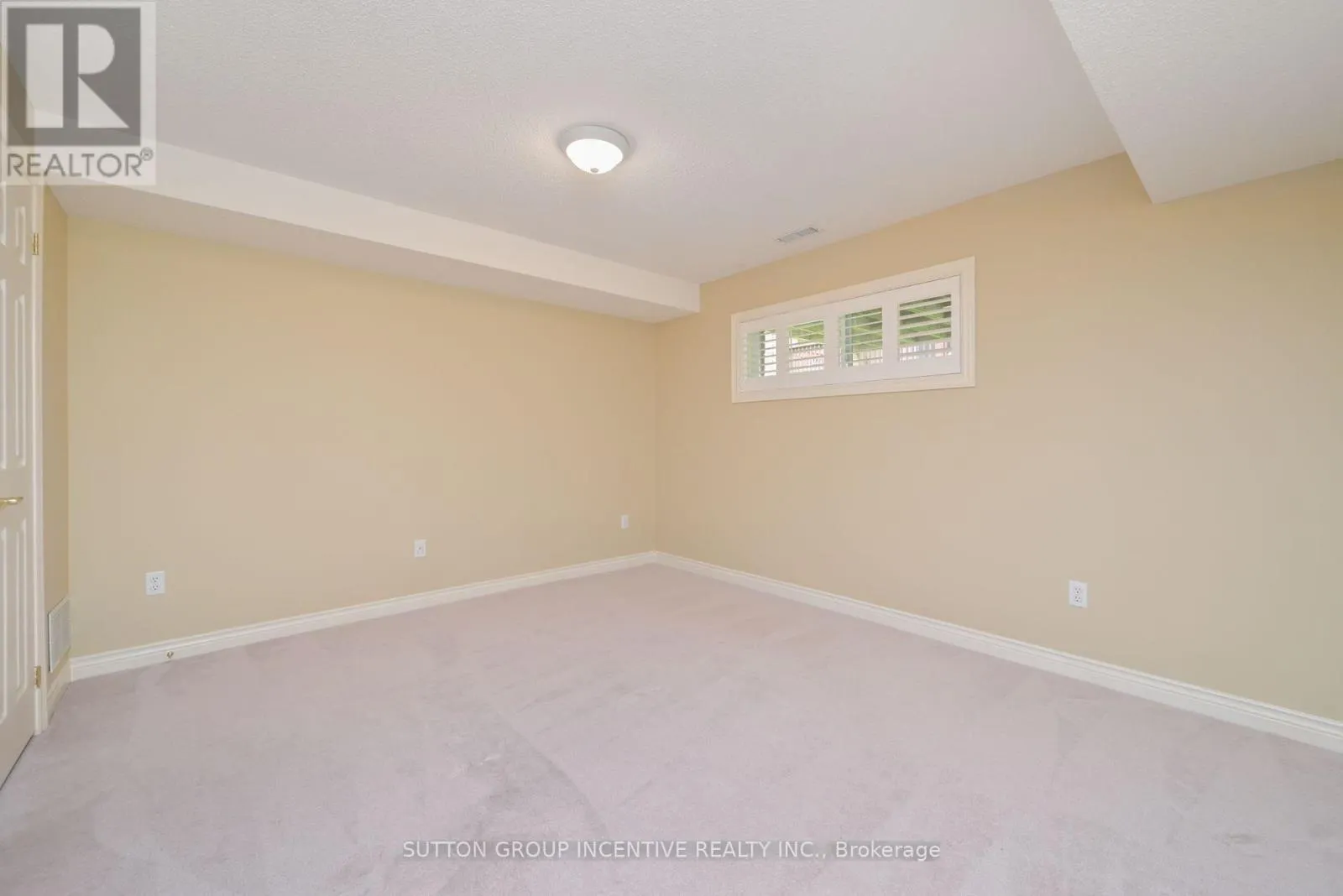 4 BELAIR PLACE