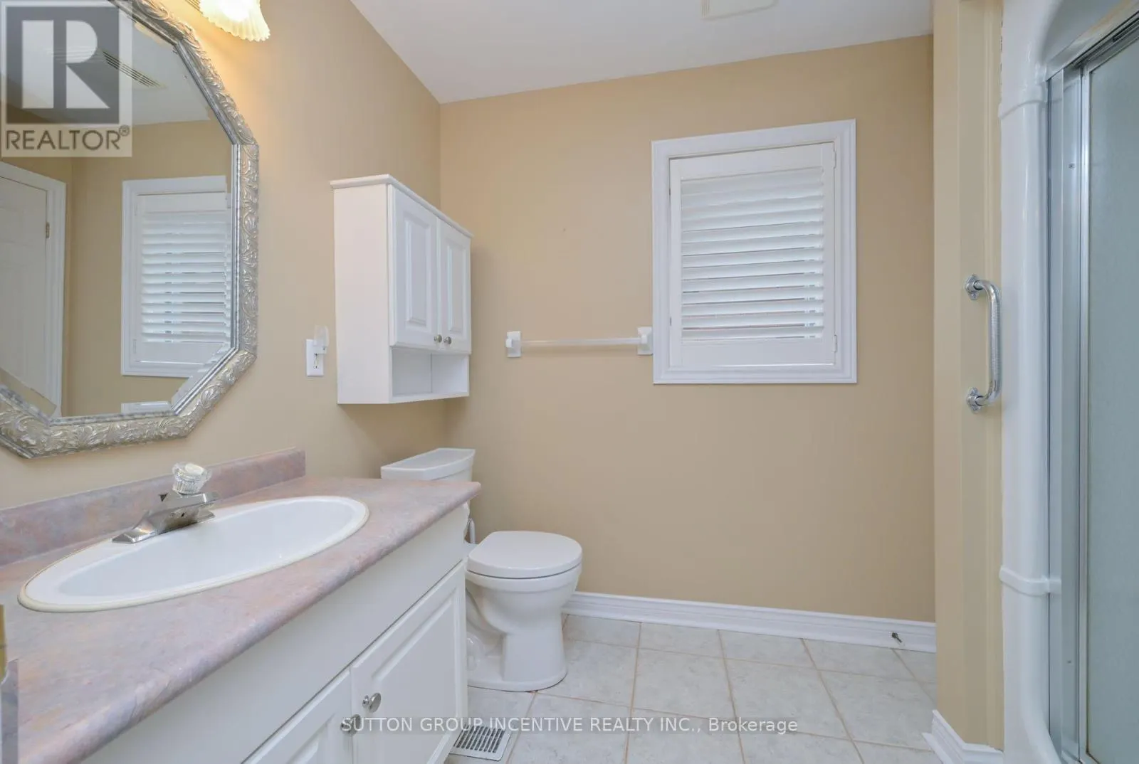 4 BELAIR PLACE
