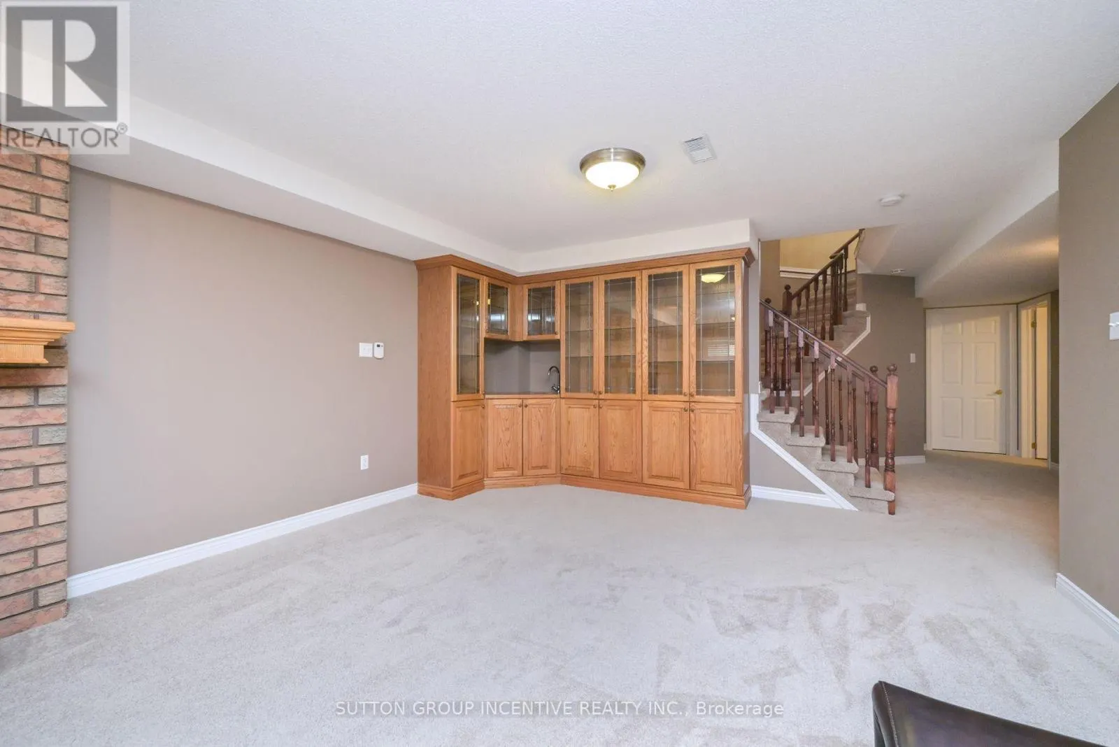 4 BELAIR PLACE