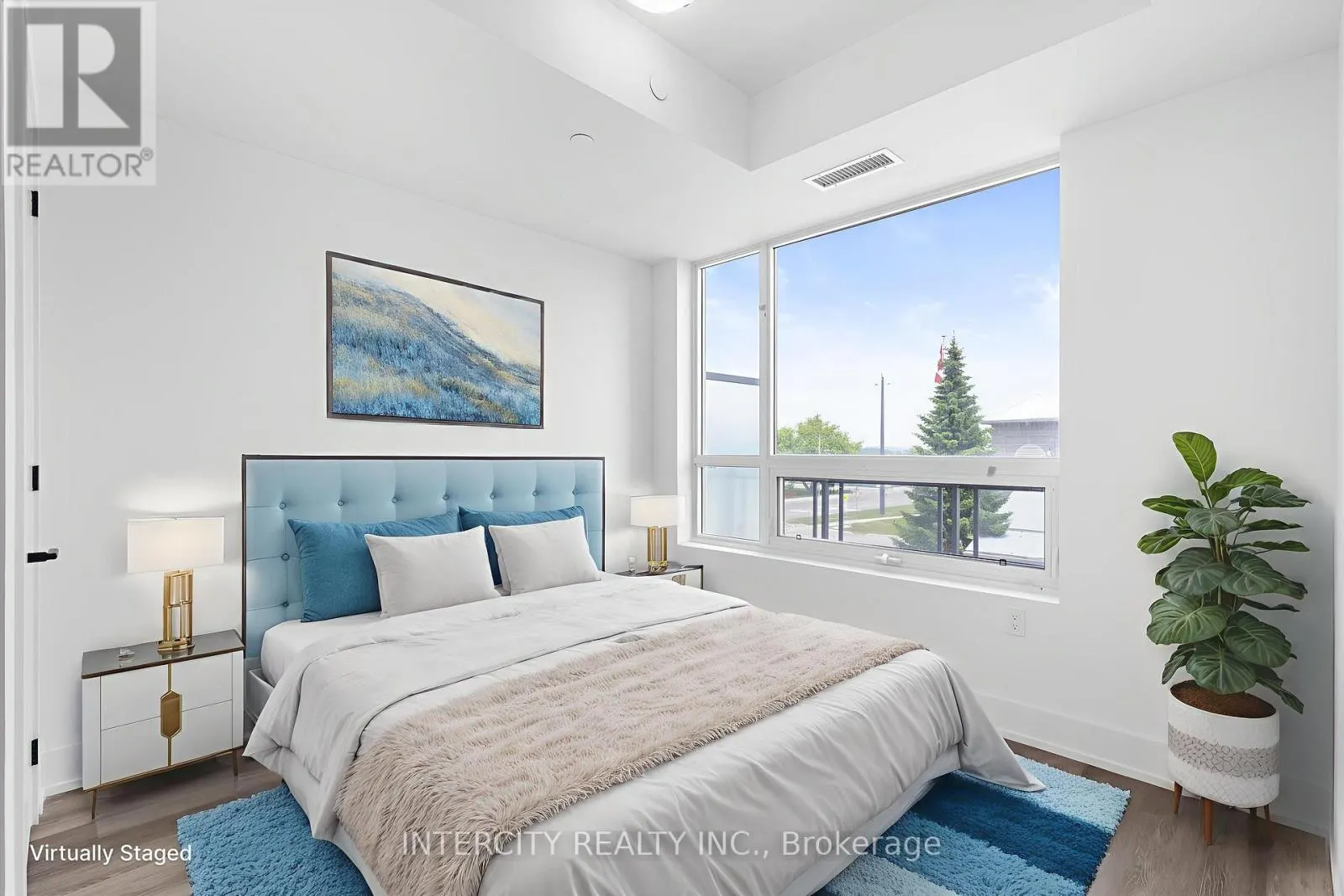 243 - 2075 KING ROAD