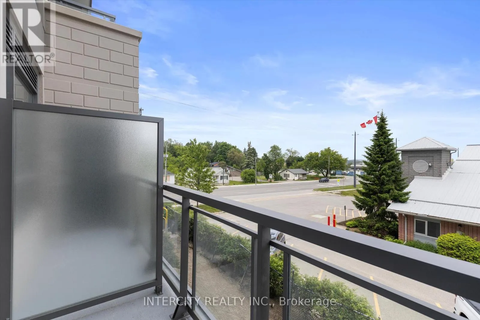 243 - 2075 KING ROAD