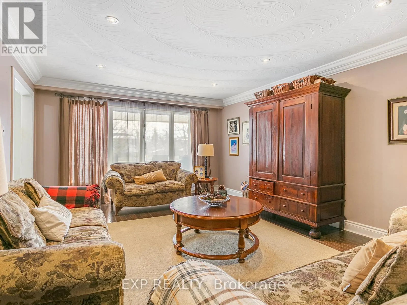 146 WELDRICK ROAD W