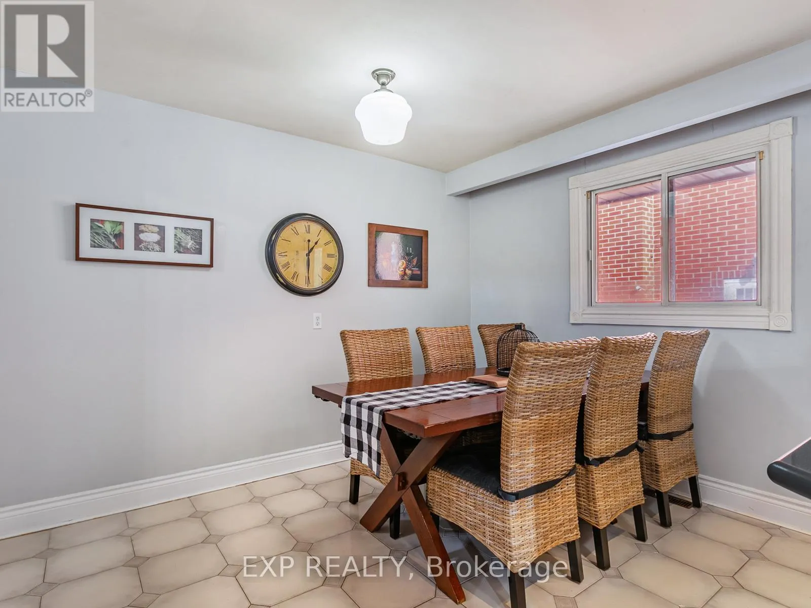 146 WELDRICK ROAD W