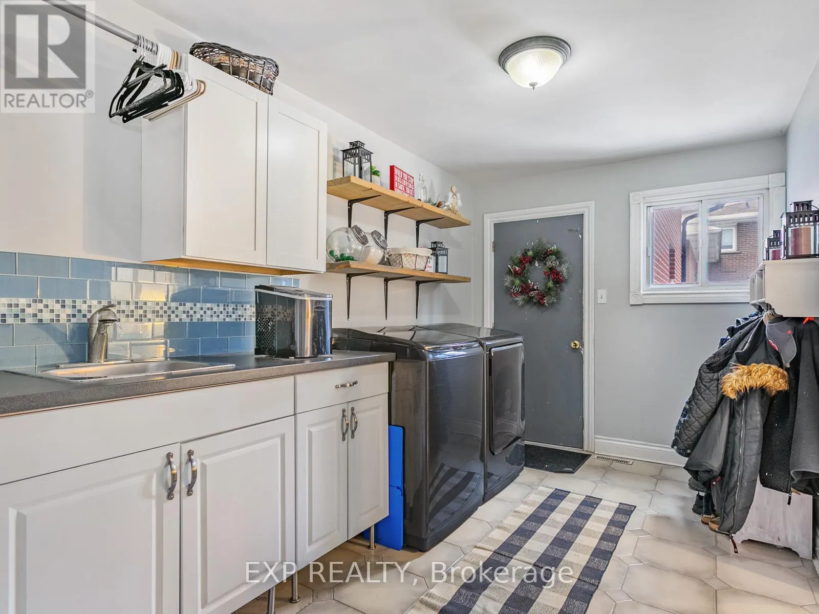 146 WELDRICK ROAD W