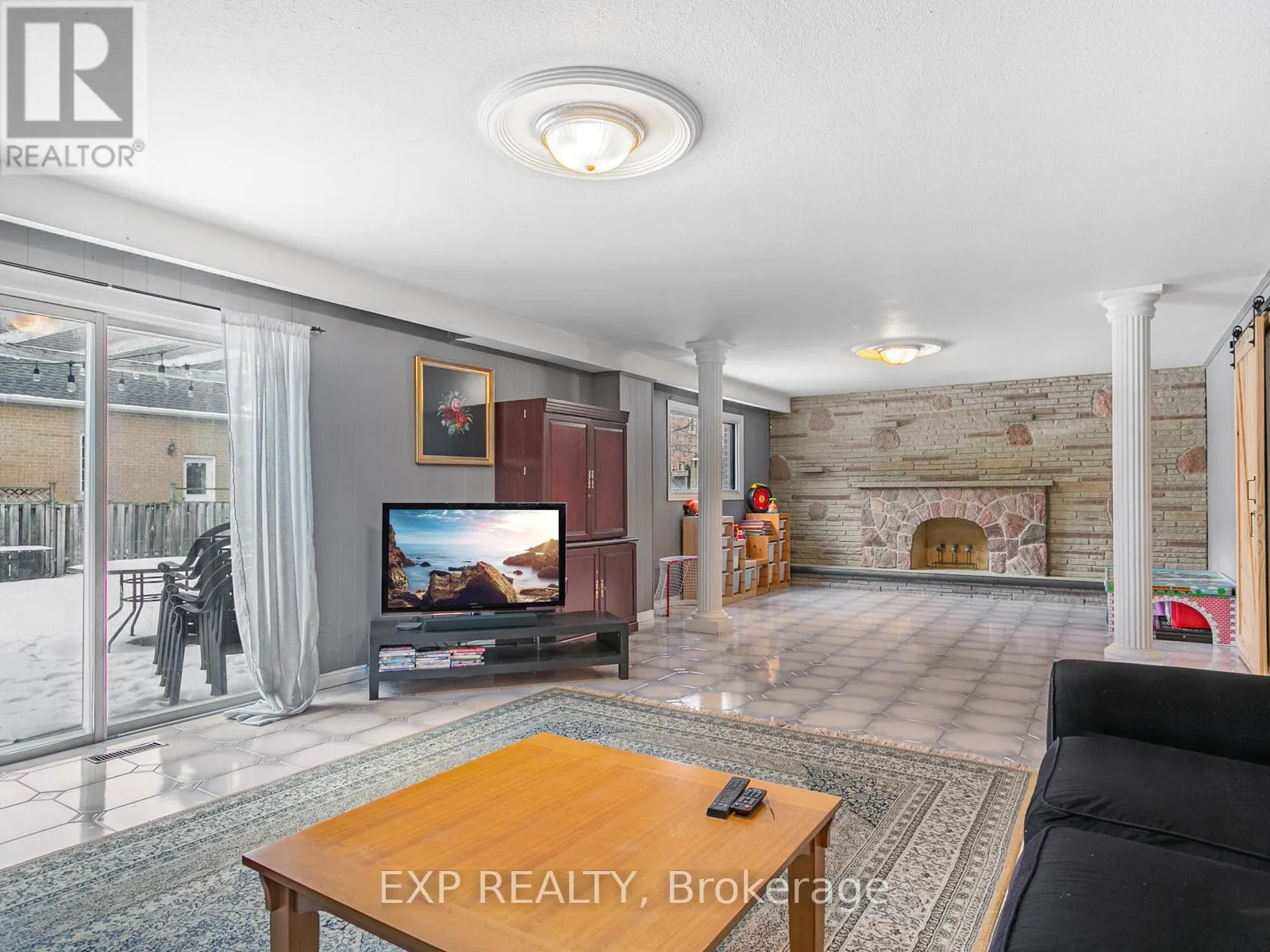 146 WELDRICK ROAD W
