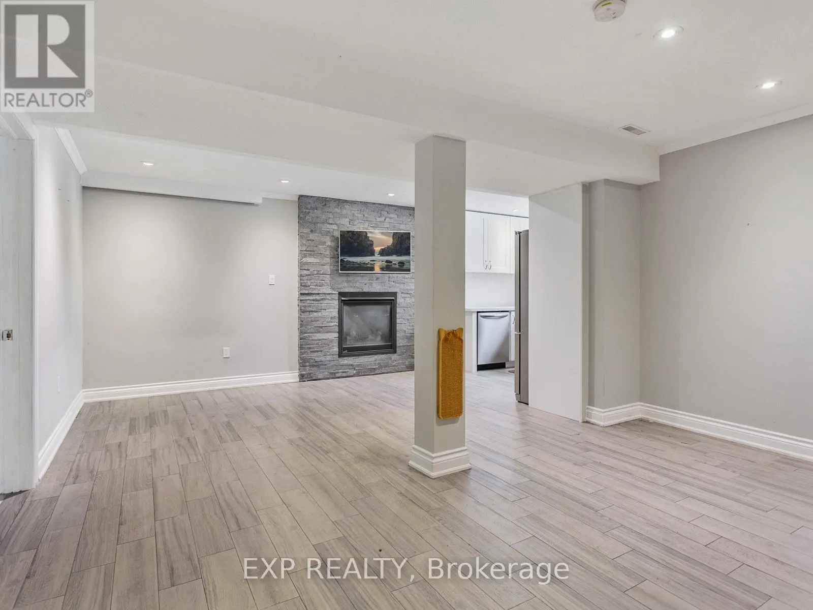 146 WELDRICK ROAD W