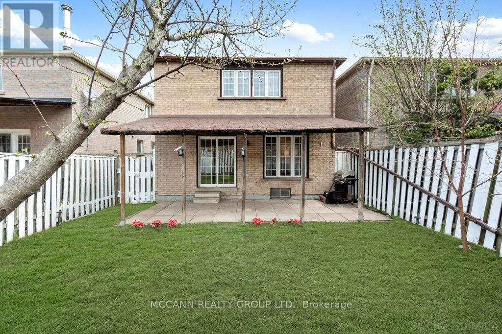 81 STIRLING CRESCENT