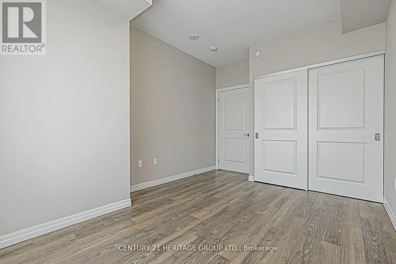 115 - 460 WILLIAM GRAHAM DRIVE