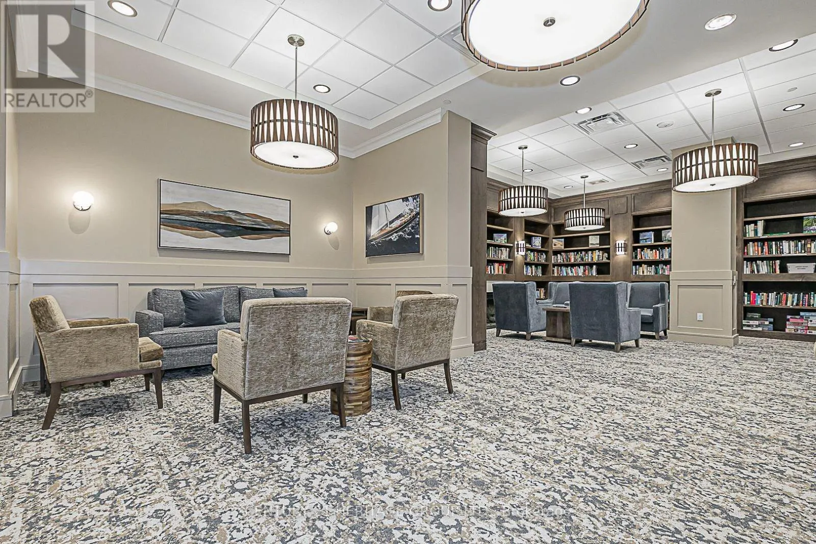 115 - 460 WILLIAM GRAHAM DRIVE