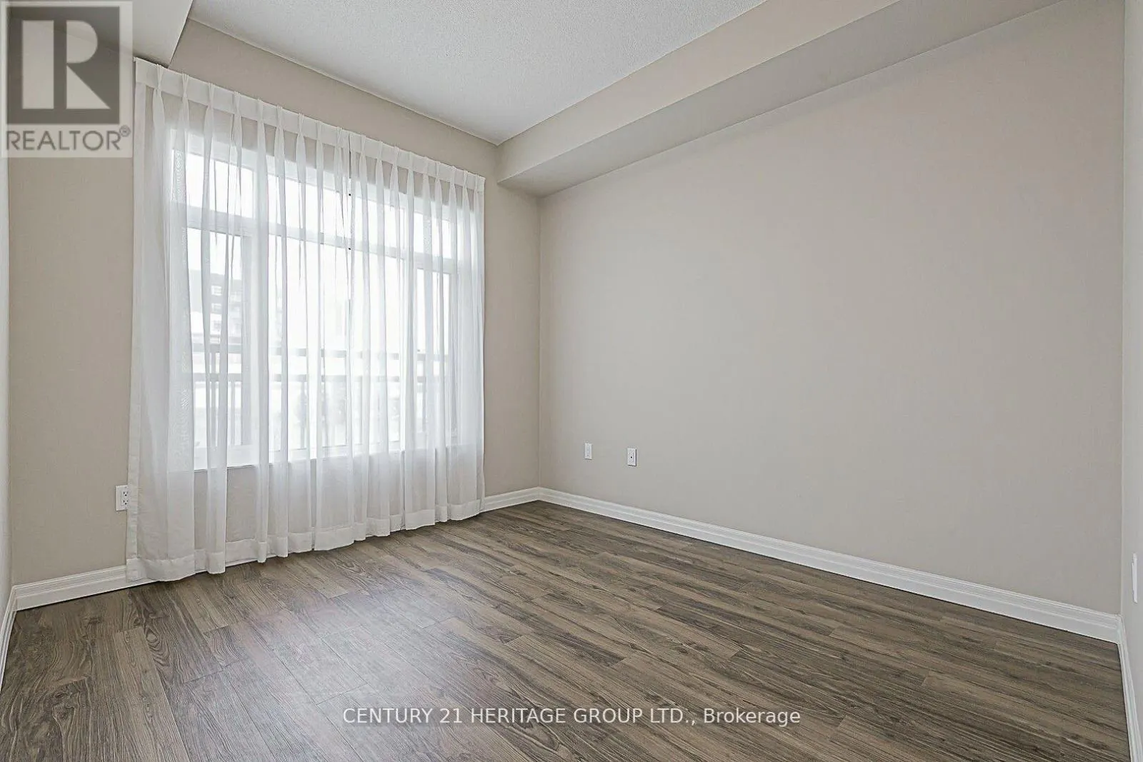 115 - 460 WILLIAM GRAHAM DRIVE