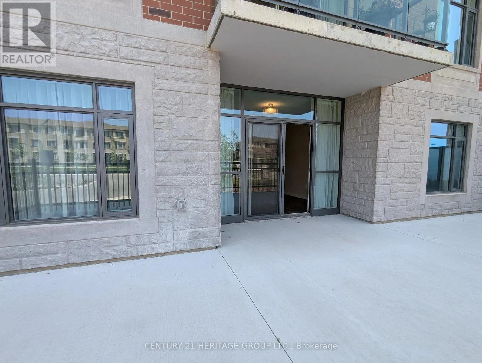 115 - 460 WILLIAM GRAHAM DRIVE