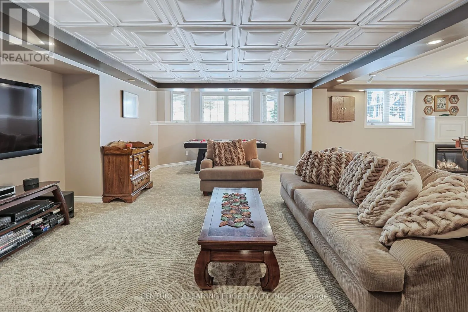2 DEER RIDGE ROAD
