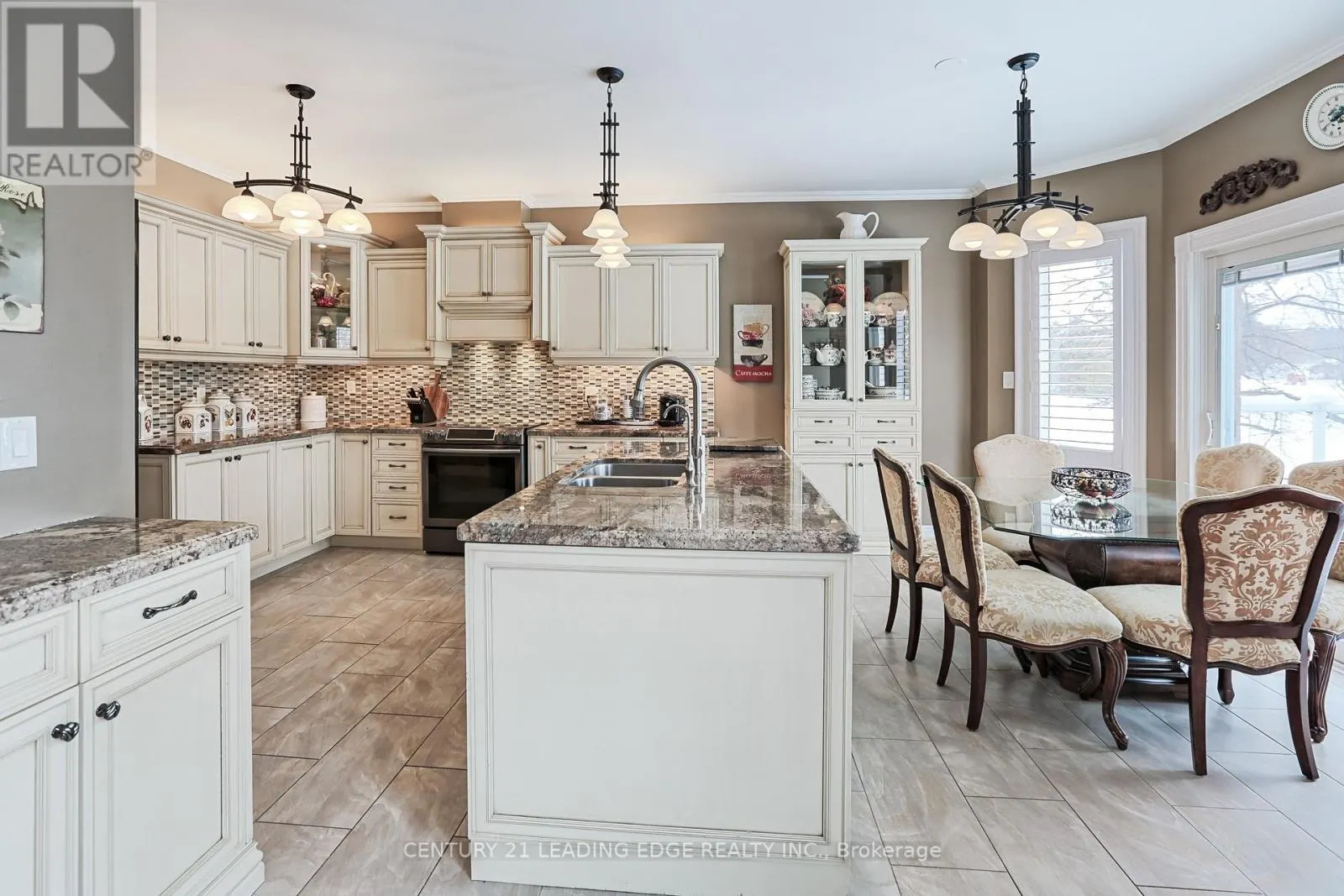 2 DEER RIDGE ROAD