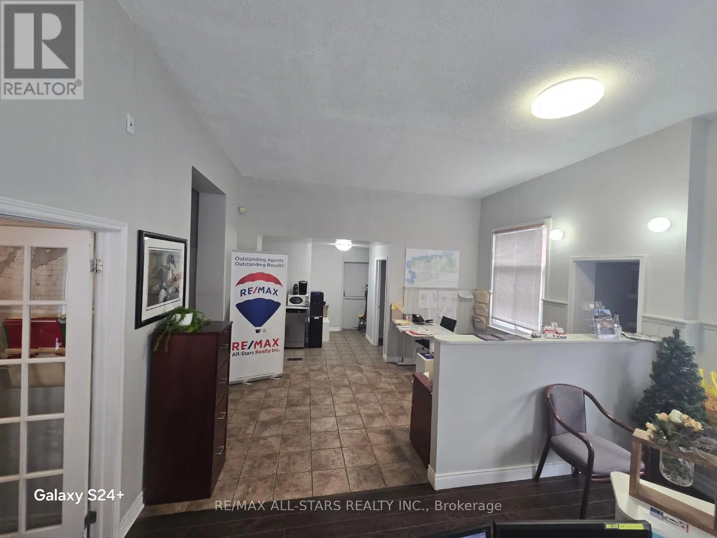 1 ALBERT STREET S