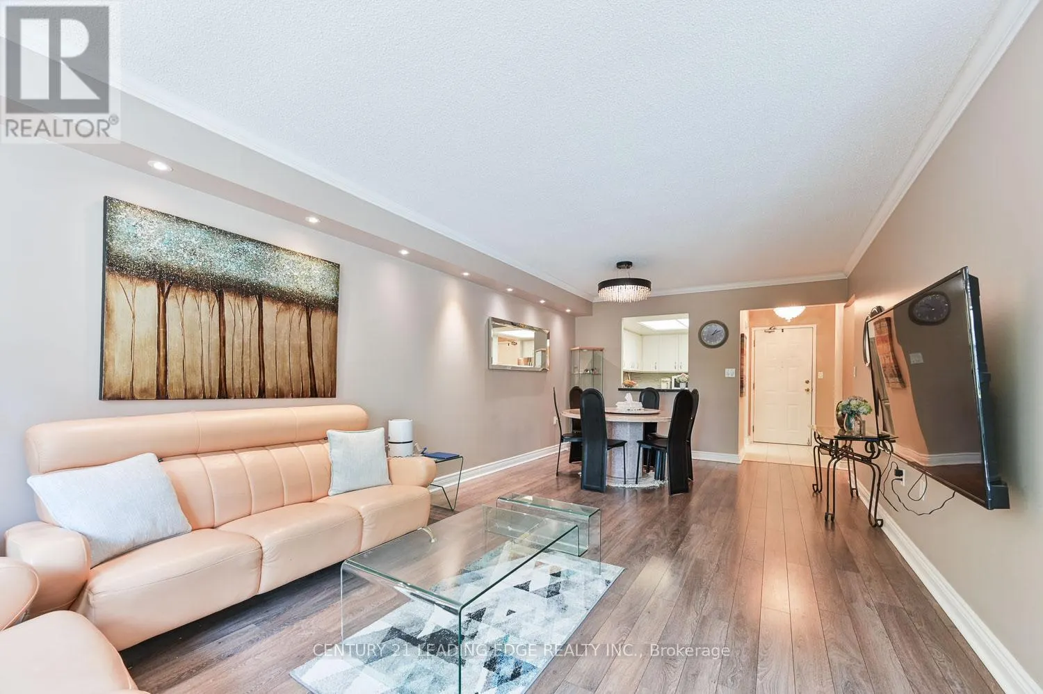 224 - 100 ANNA RUSSELL WAY