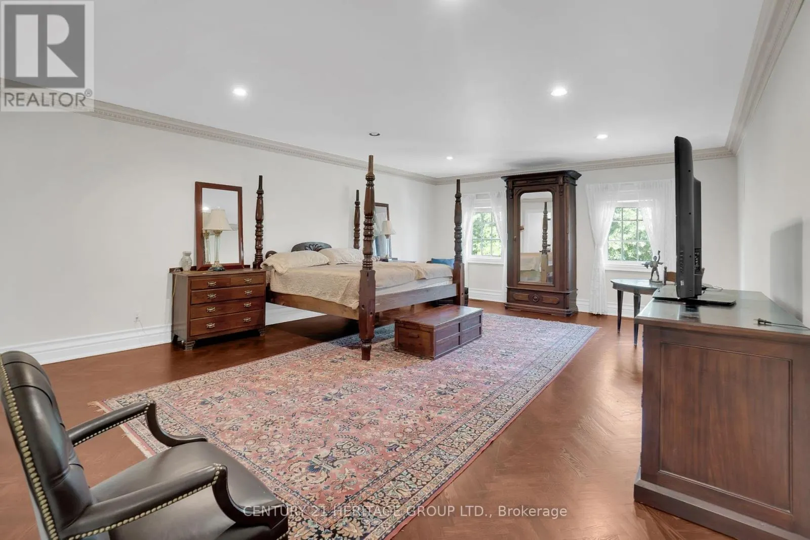 34 MARYVALE CRESCENT