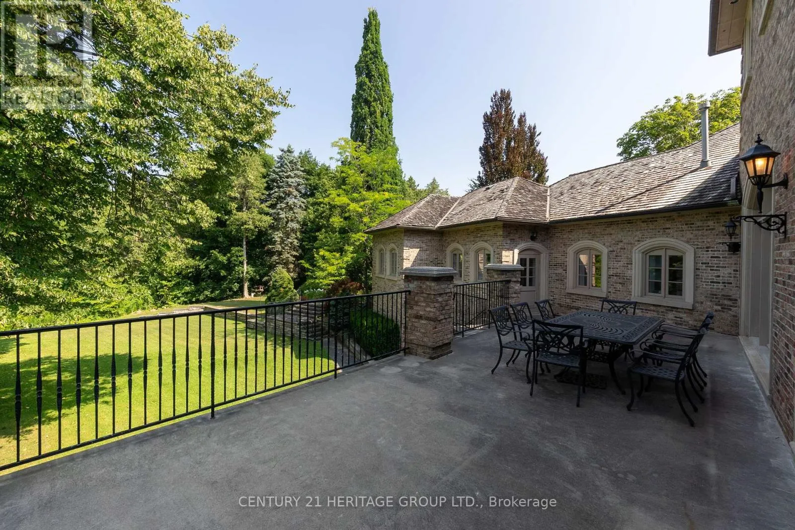 34 MARYVALE CRESCENT