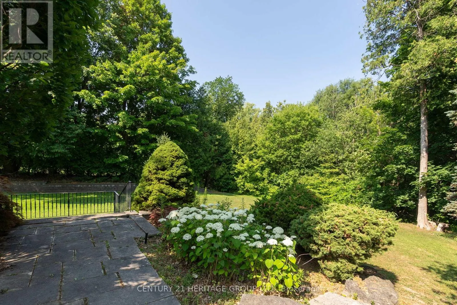 34 MARYVALE CRESCENT