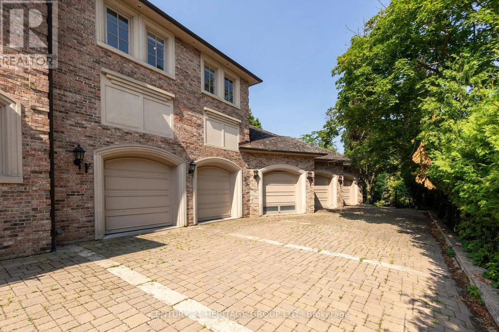 34 MARYVALE CRESCENT