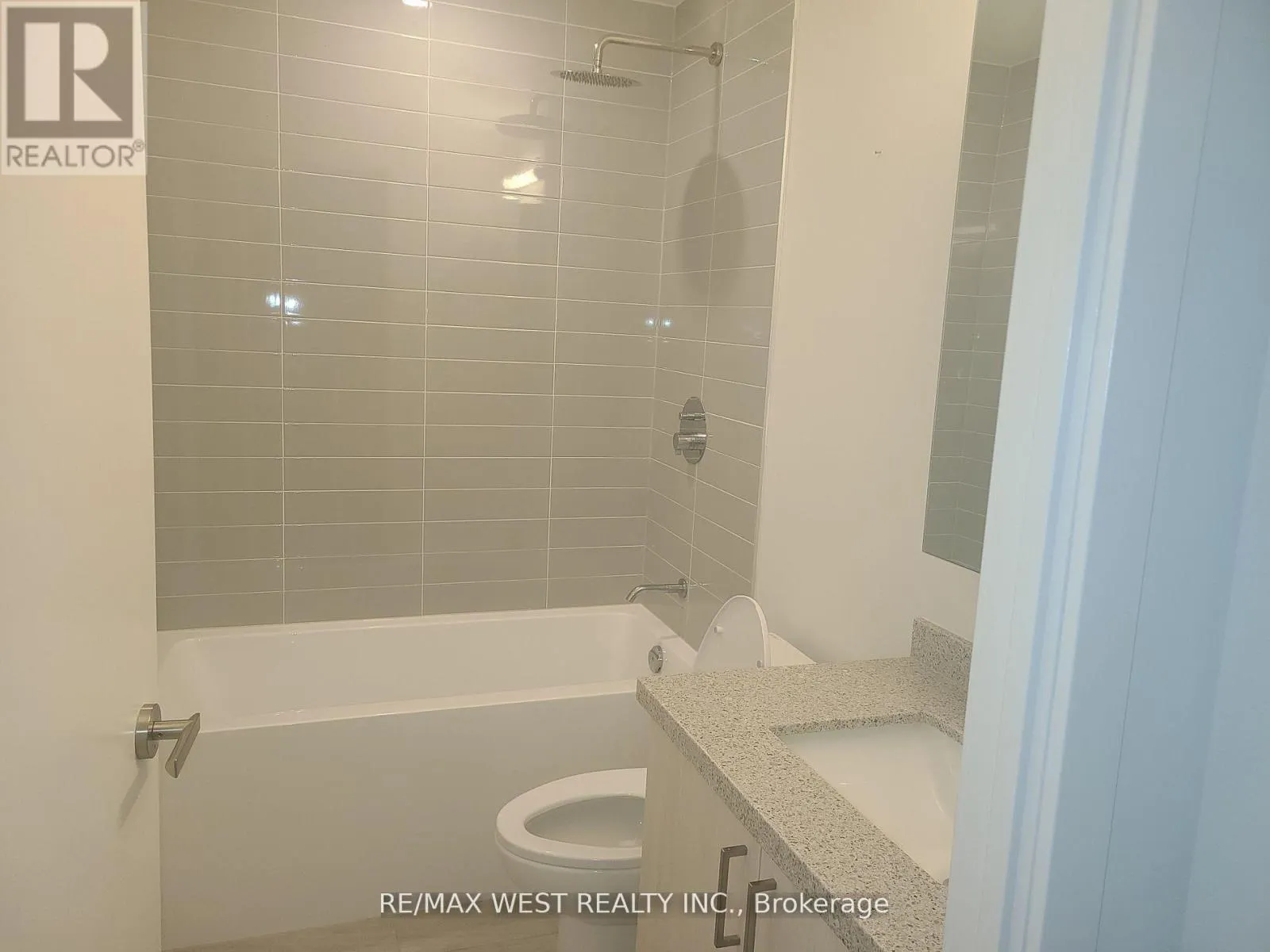 303W - 3 ROSEWATER STREET