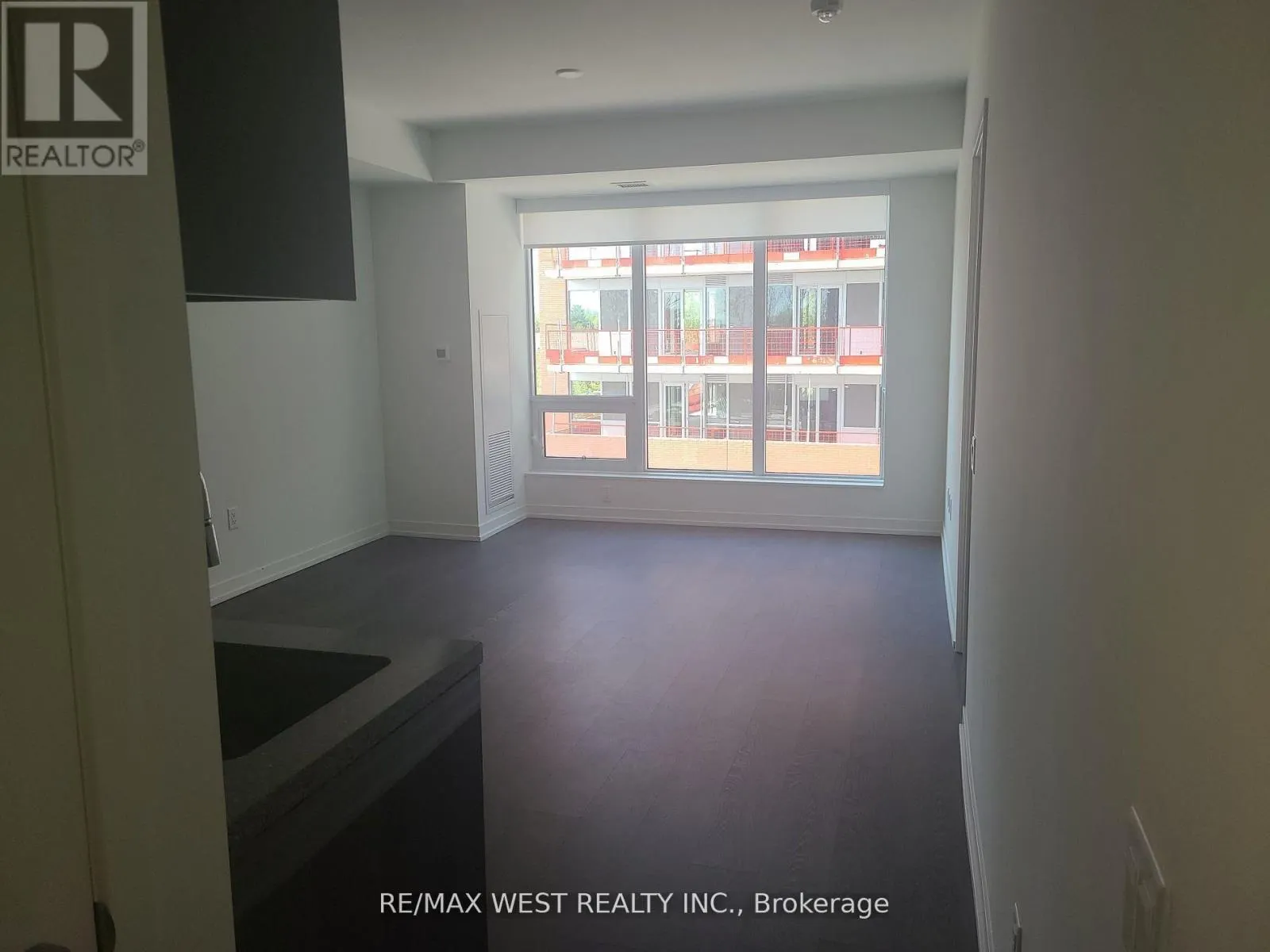 303W - 3 ROSEWATER STREET