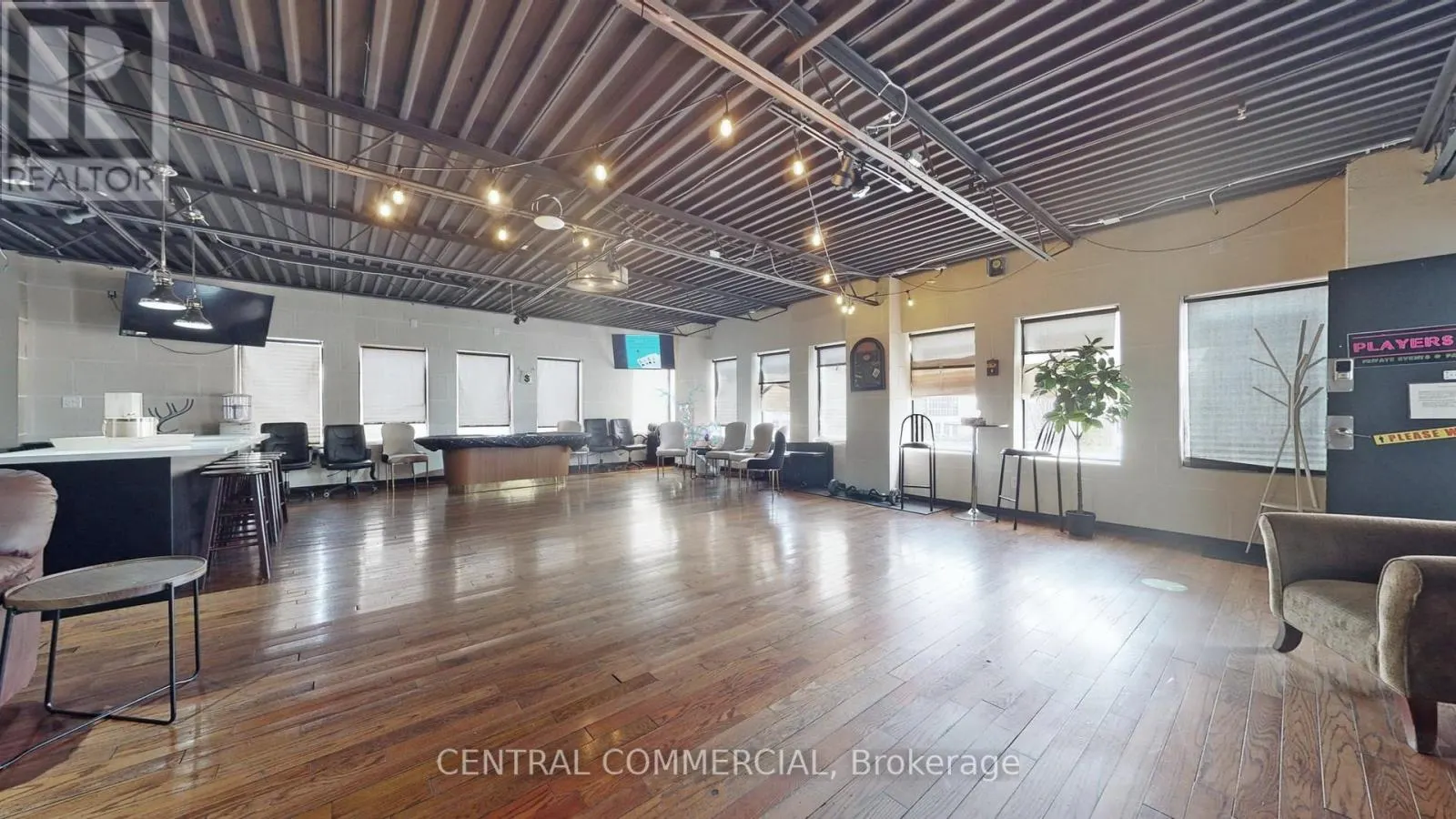 30 CORSTATE AVENUE