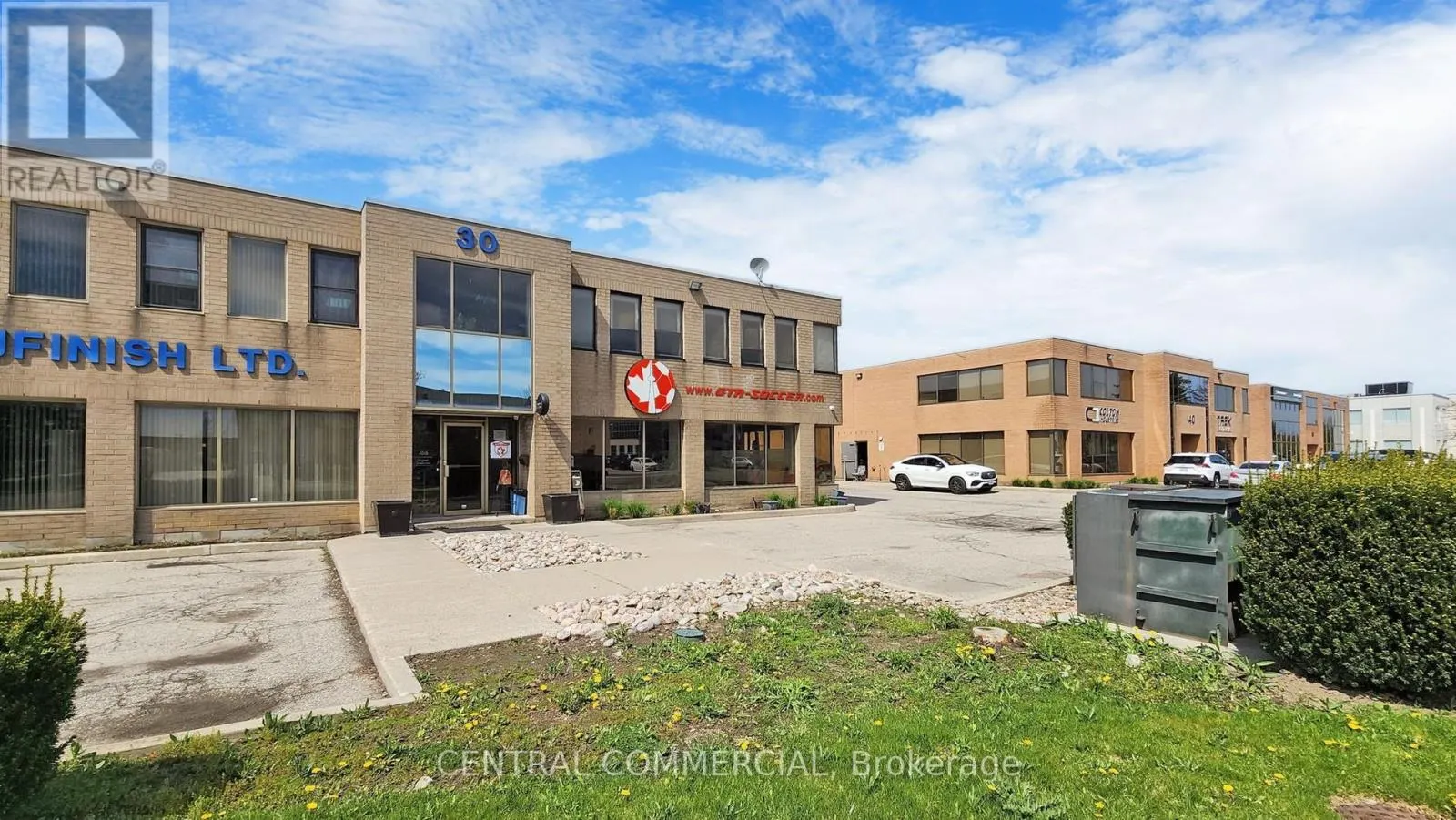 30 CORSTATE AVENUE