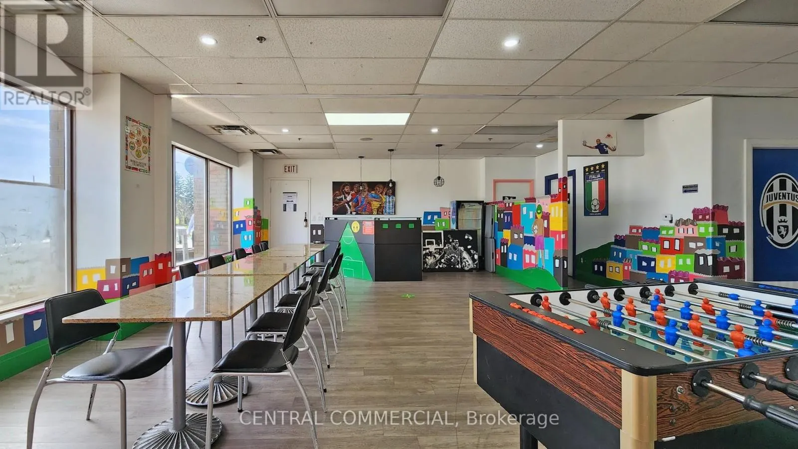 30 CORSTATE AVENUE