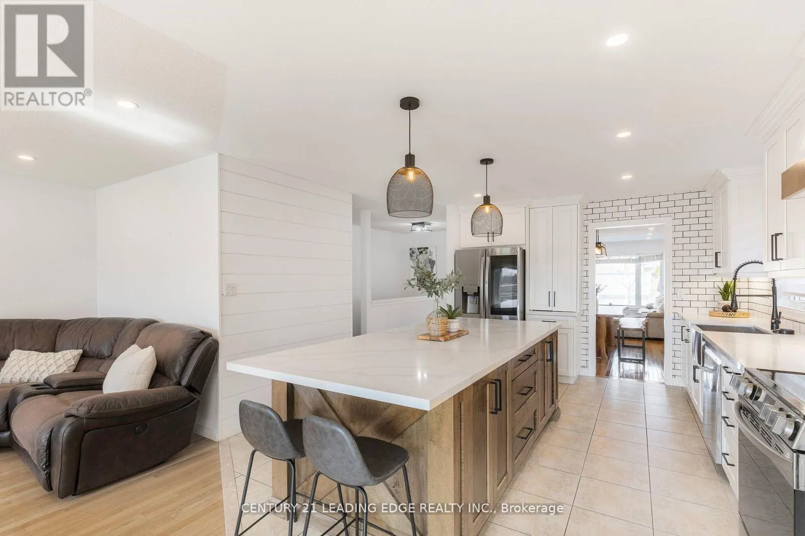 77 MAPLEWOOD AVENUE