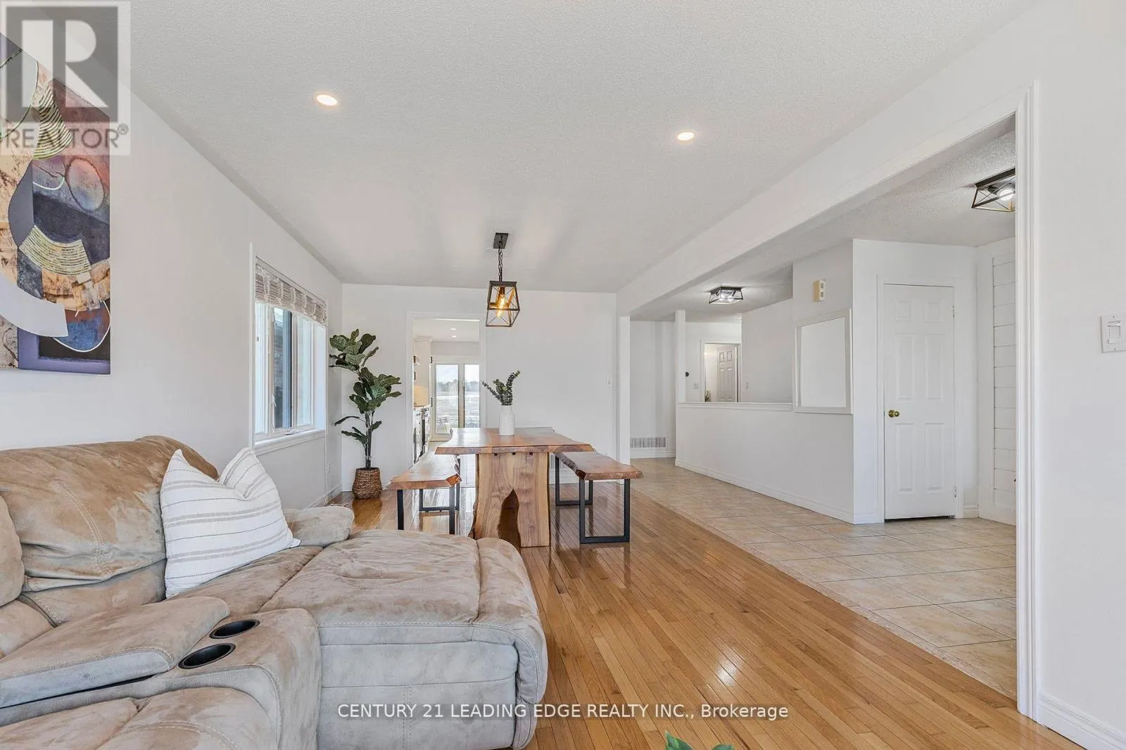 77 MAPLEWOOD AVENUE