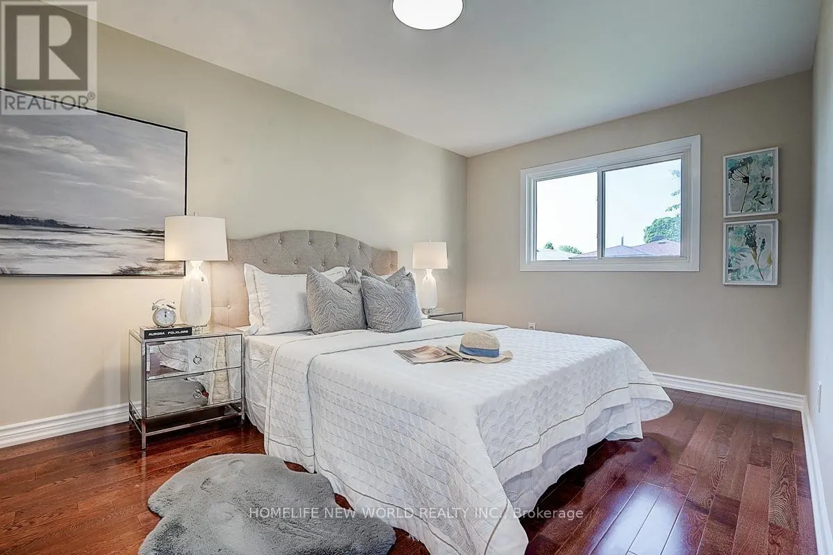 24 BARRINGTON CRESCENT